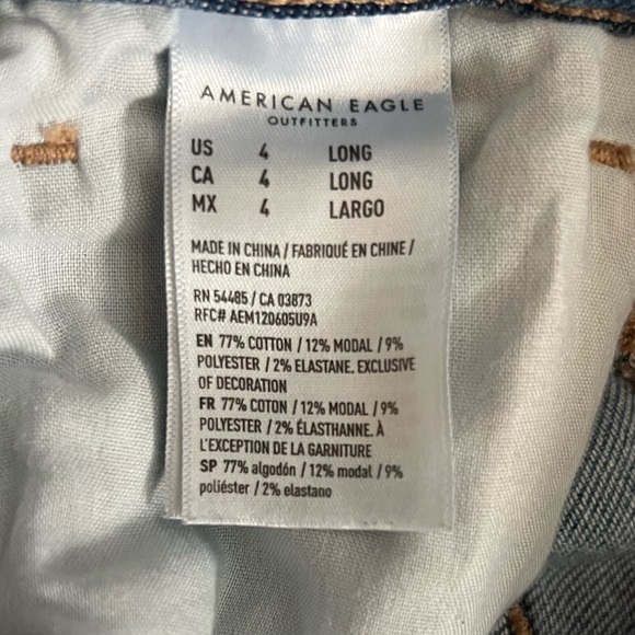 American Eagle Woman’s Ripped Jeans - Picture 4 of 4